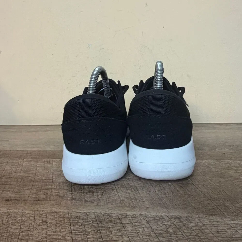 black Kizik Madrid Eco-Knit hands-free sneakers unisex women’s 9.5 wide men’s 8W